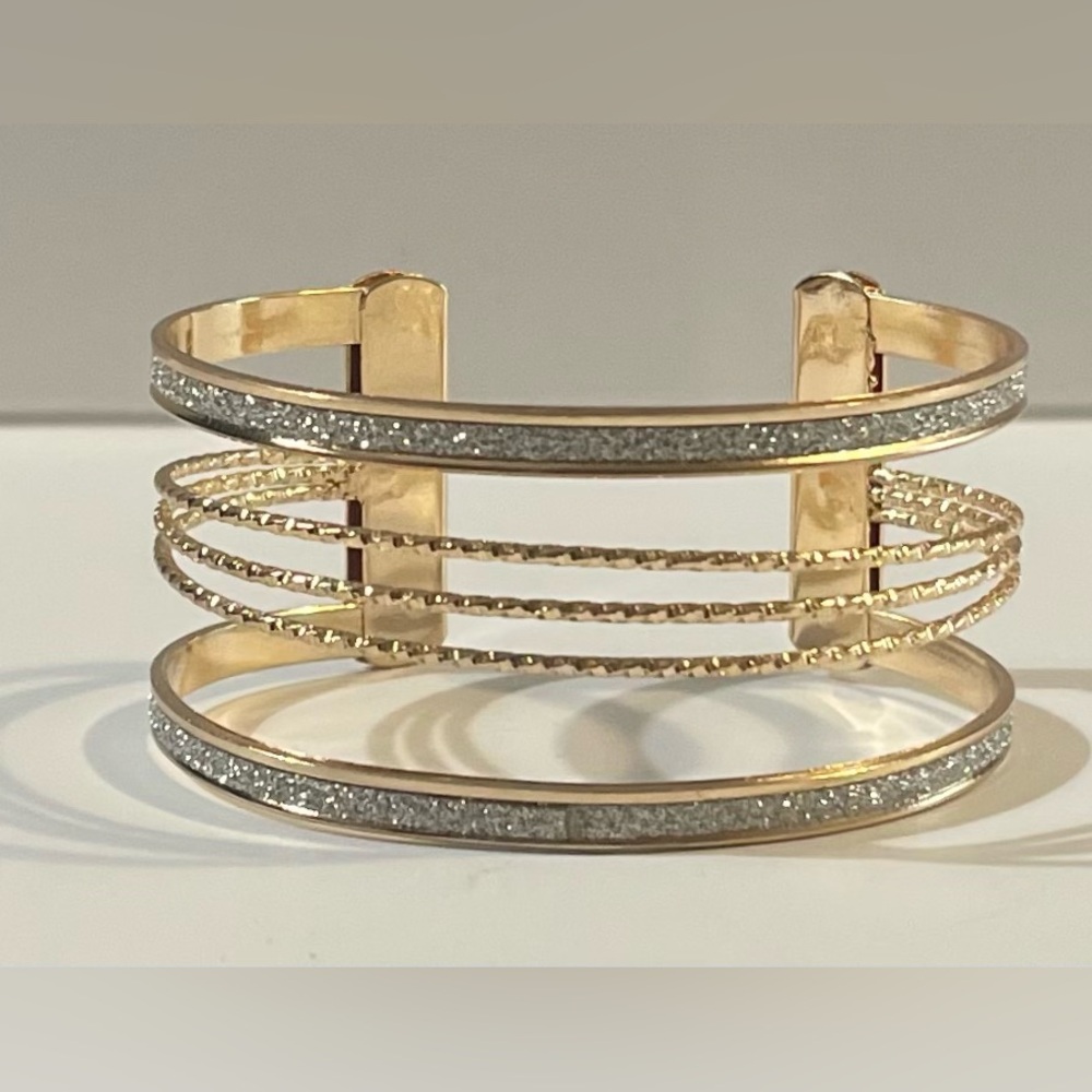 NEW Elegant Gold and Silver Women's Cuff Bracelet - Picture 2 of 4